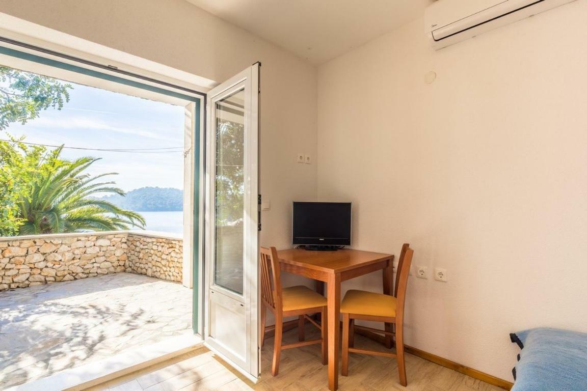 Apartamento Pansion Mali Raj Goveđari Exterior foto
